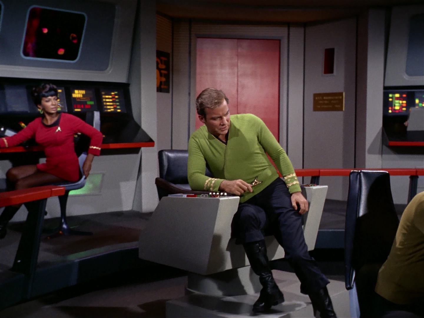 ariane179254_StarTrek_2x10_TheJourneyToBabel_2559.jpg