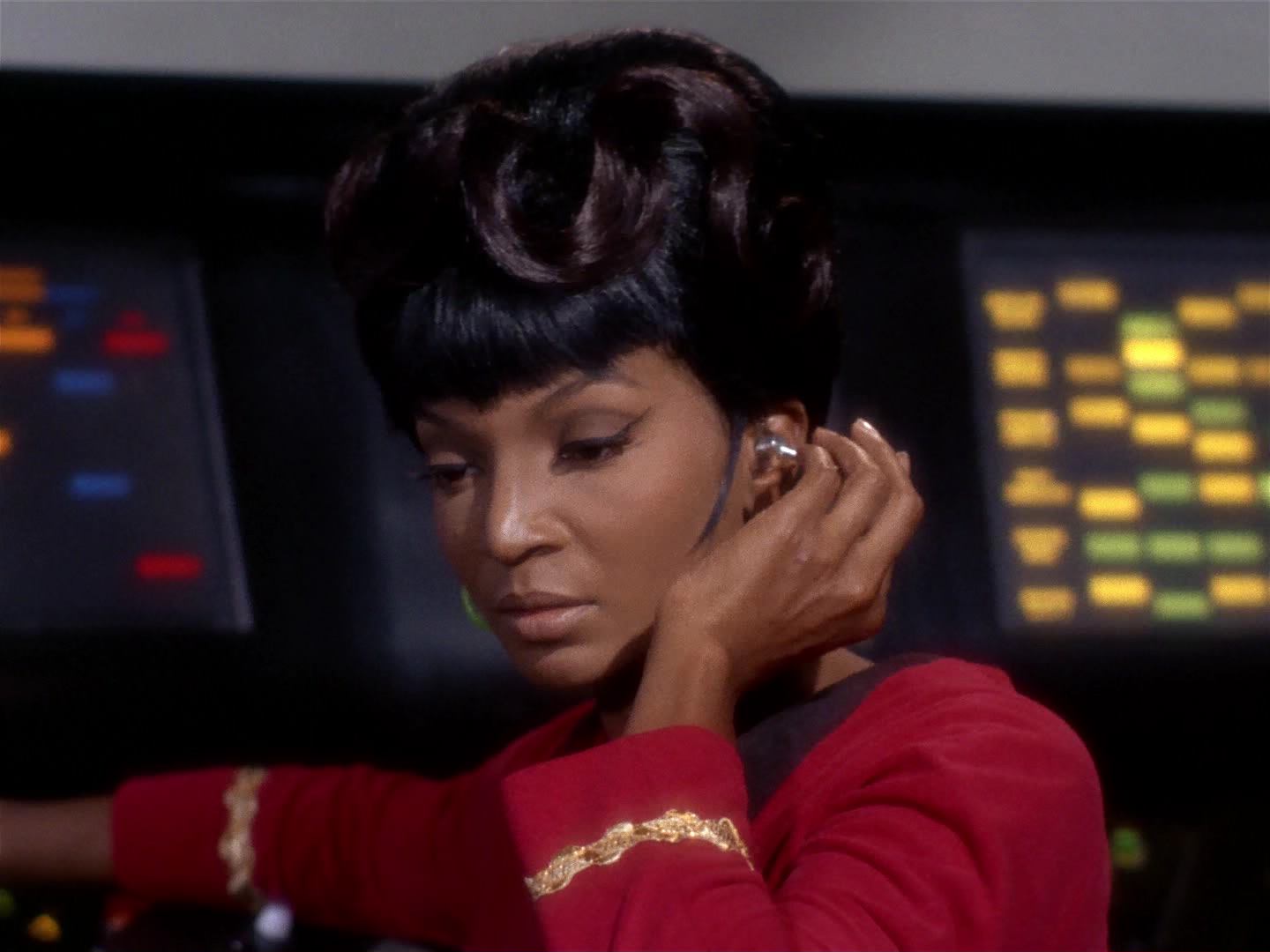 ariane179254_StarTrek_2x10_TheJourneyToBabel_2570.jpg