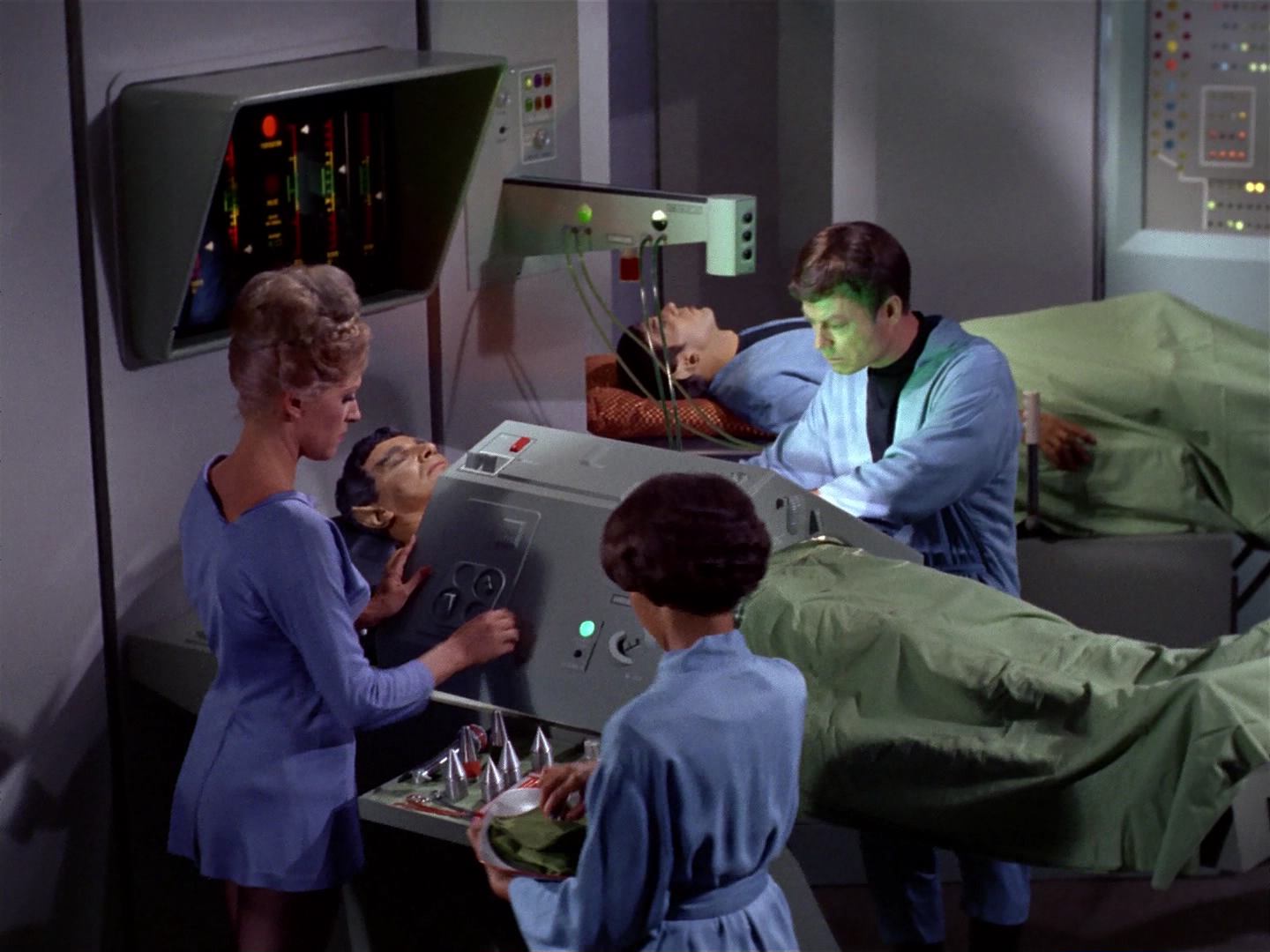 ariane179254_StarTrek_2x10_TheJourneyToBabel_2656.jpg