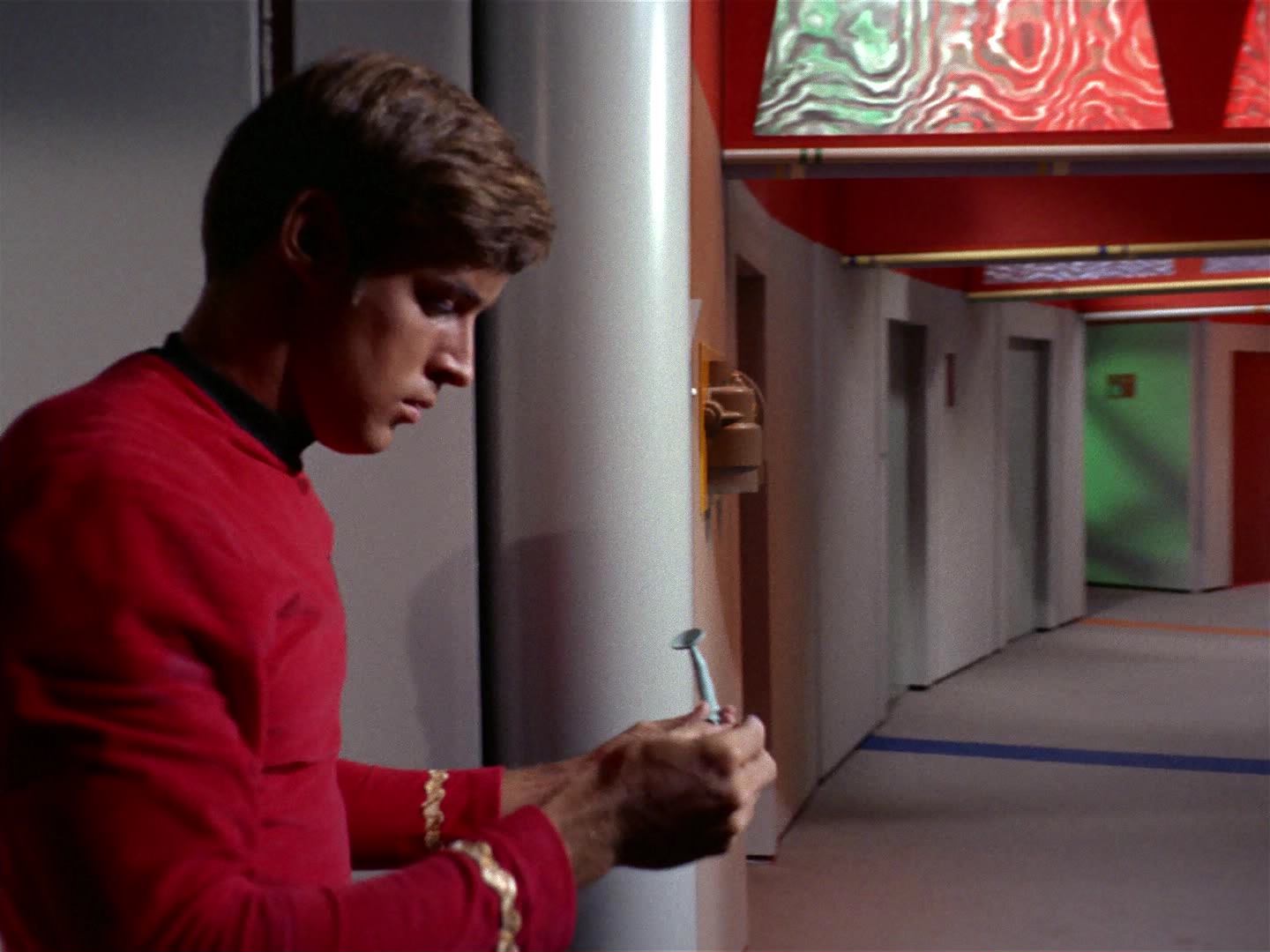 ariane179254_StarTrek_2x10_TheJourneyToBabel_2684.jpg