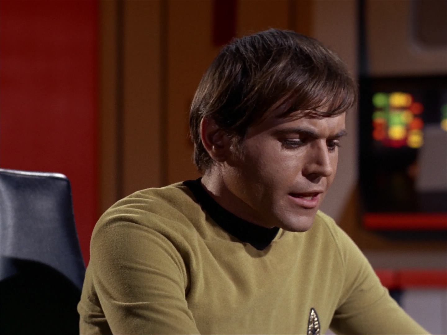 ariane179254_StarTrek_2x10_TheJourneyToBabel_2703.jpg