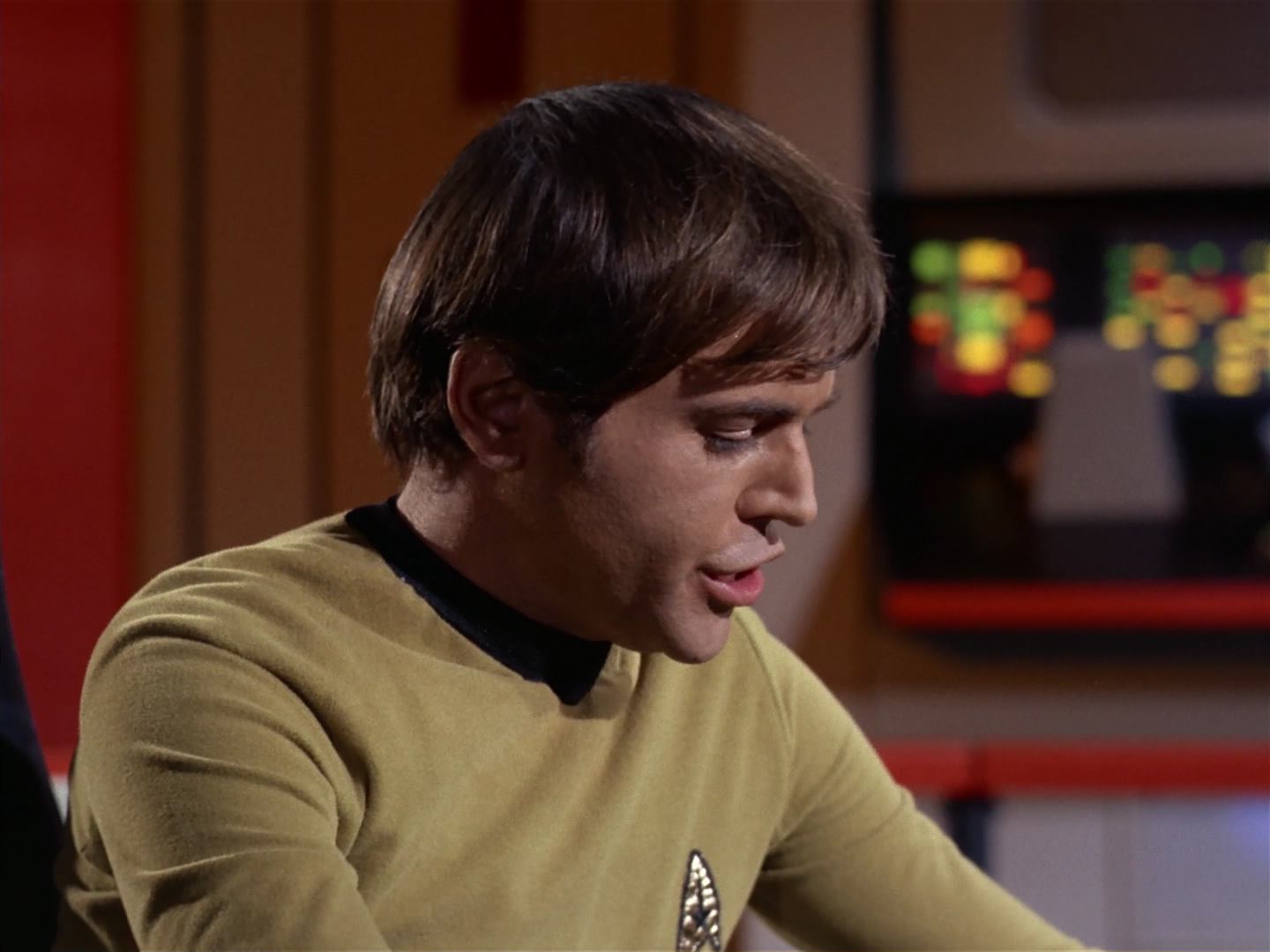 ariane179254_StarTrek_2x10_TheJourneyToBabel_2716.jpg