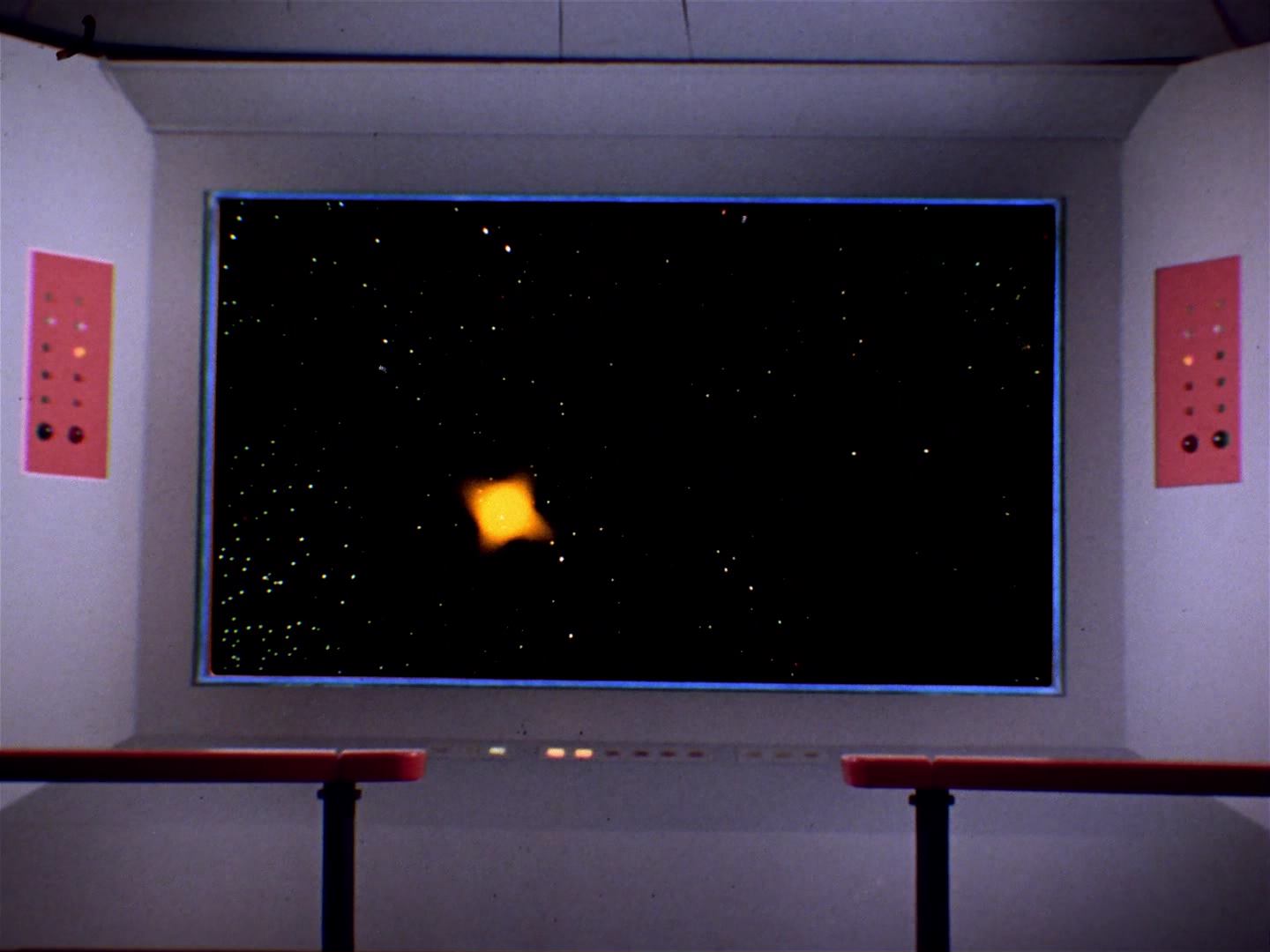 ariane179254_StarTrek_2x10_TheJourneyToBabel_2799.jpg