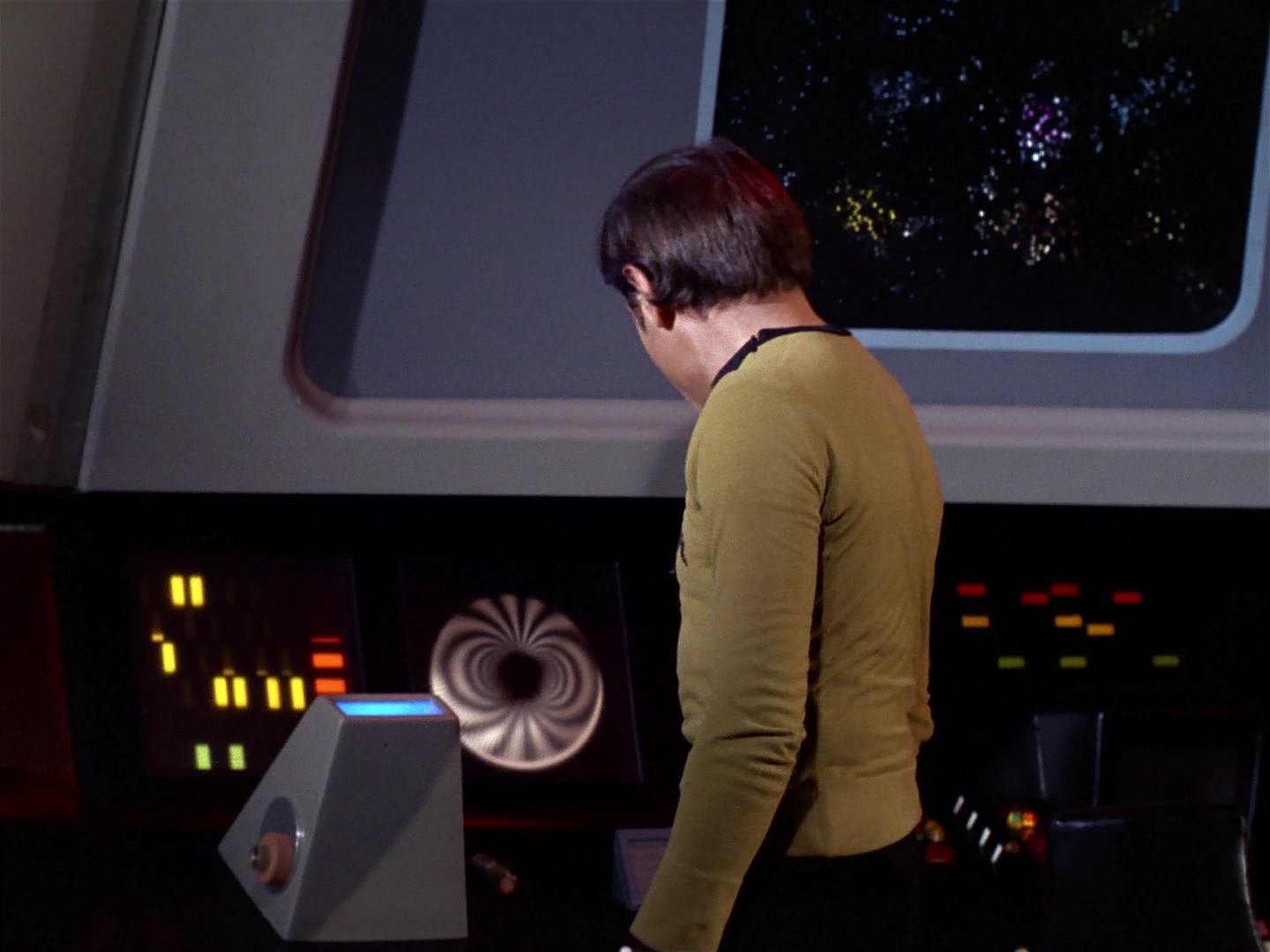 ariane179254_StarTrek_2x10_TheJourneyToBabel_2812.jpg