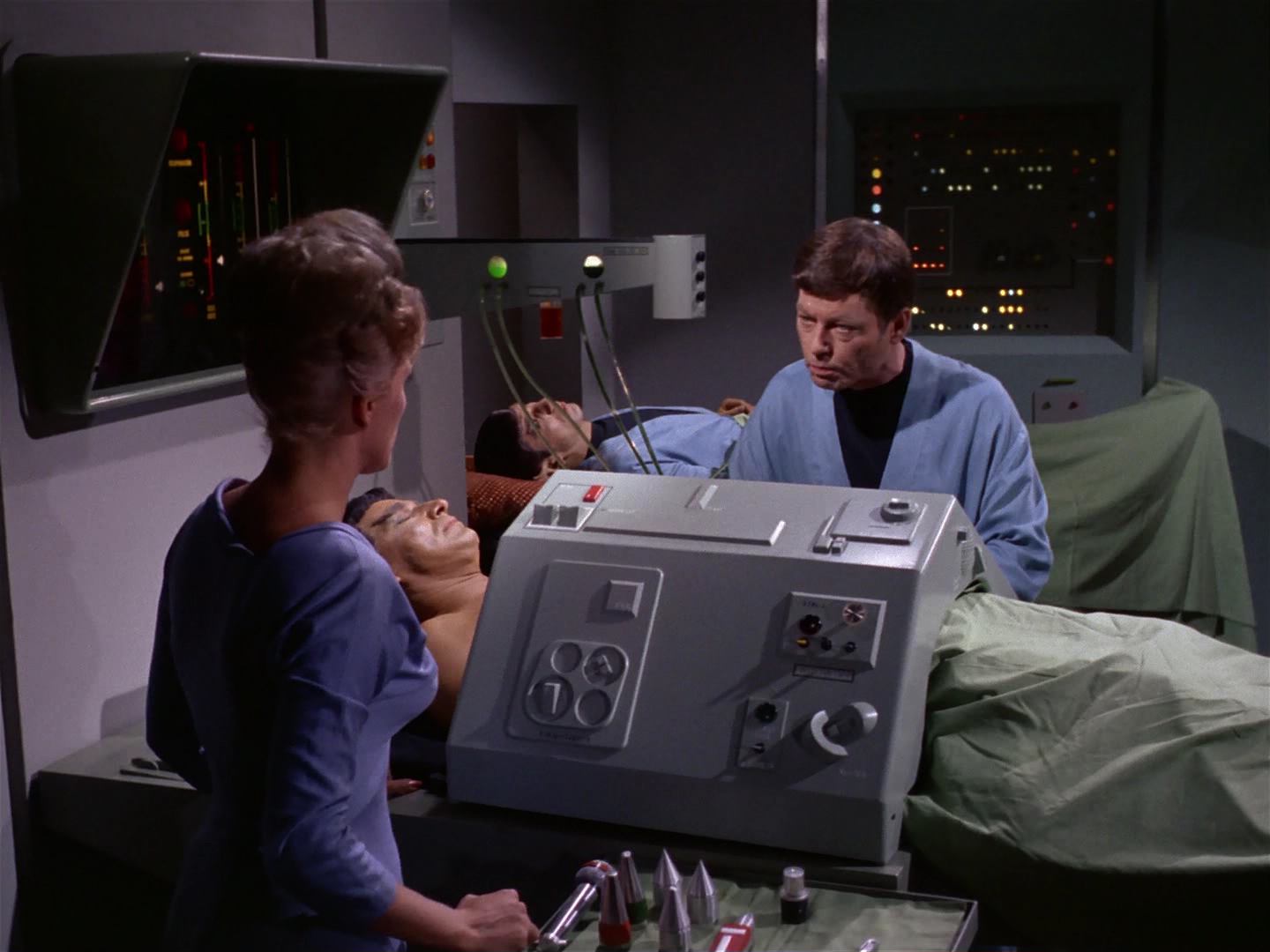 ariane179254_StarTrek_2x10_TheJourneyToBabel_2850.jpg