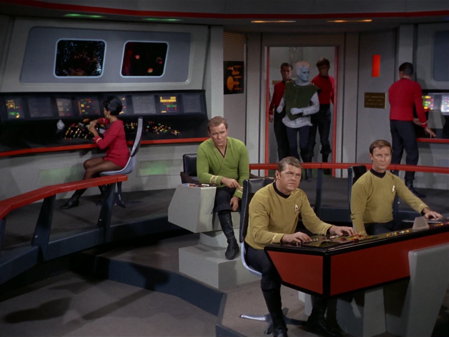 ariane179254_StarTrek_2x10_TheJourneyToBabel_2895.jpg