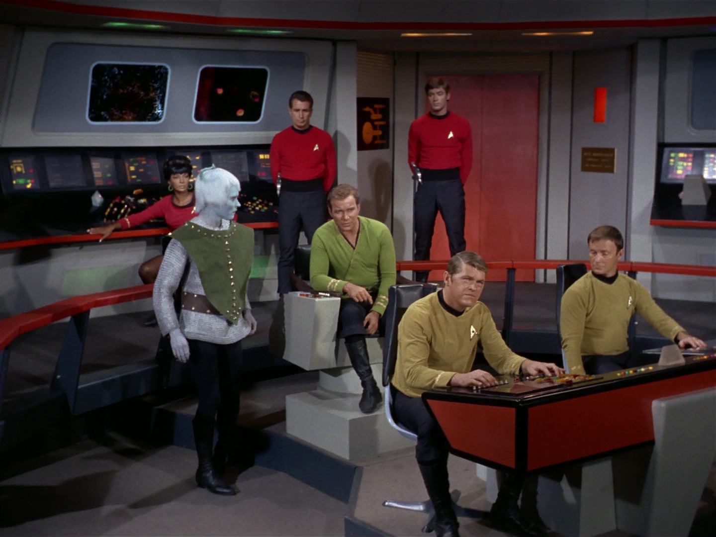 ariane179254_StarTrek_2x10_TheJourneyToBabel_2907.jpg