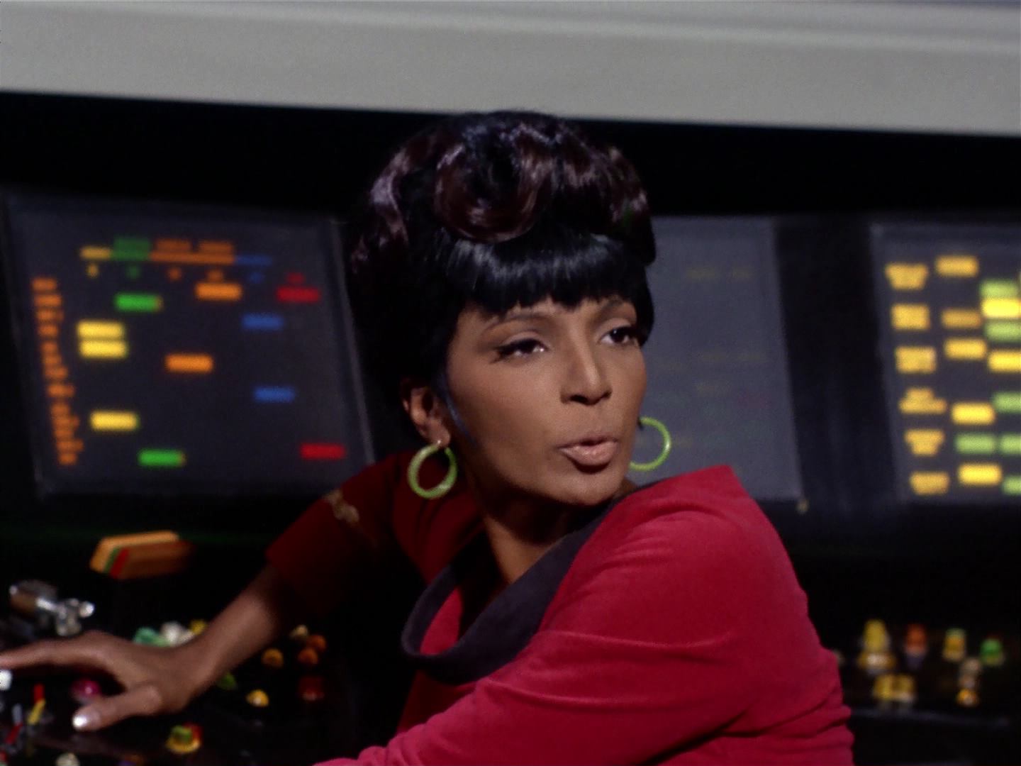ariane179254_StarTrek_2x10_TheJourneyToBabel_2918.jpg