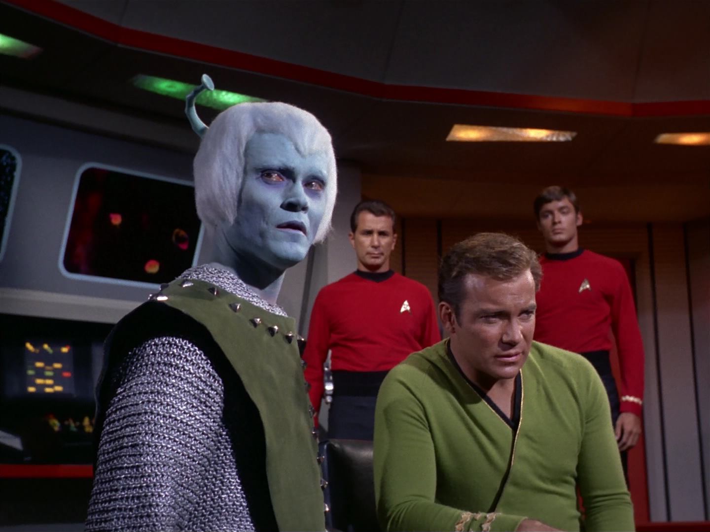 ariane179254_StarTrek_2x10_TheJourneyToBabel_2922.jpg