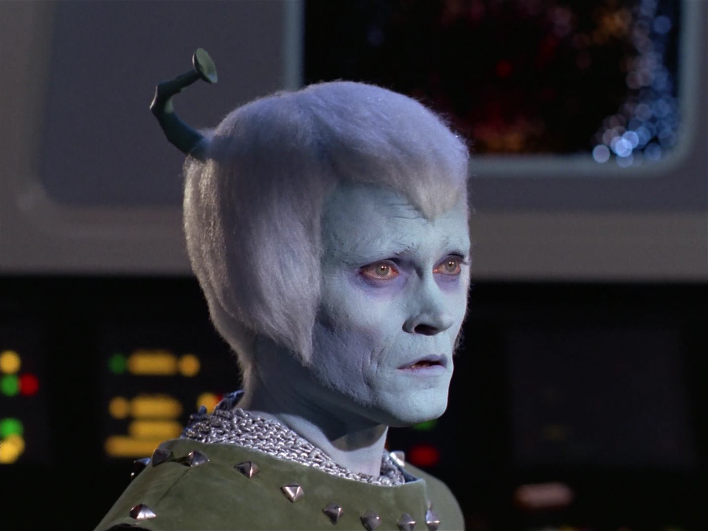 ariane179254_StarTrek_2x10_TheJourneyToBabel_2947.jpg