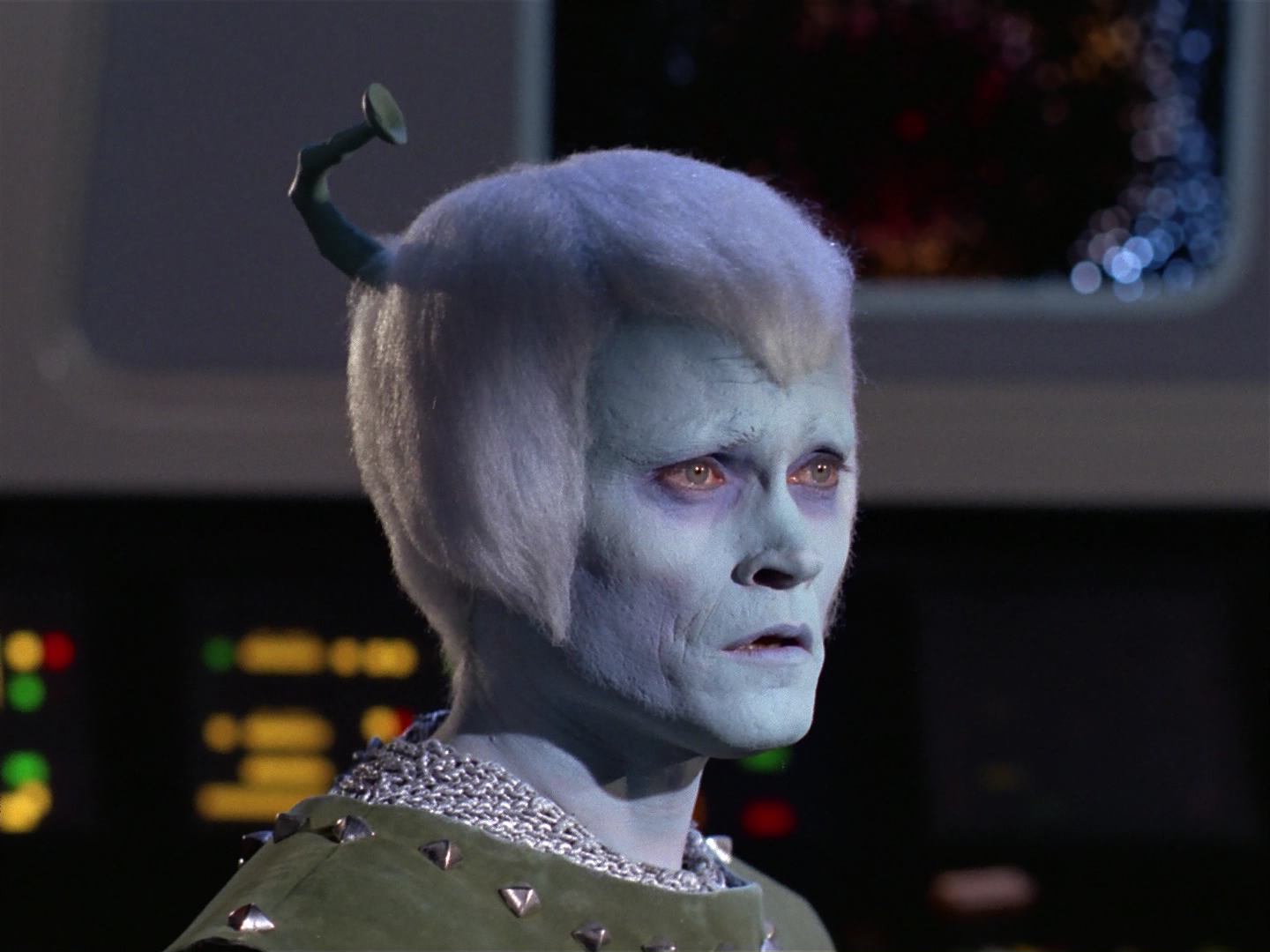 ariane179254_StarTrek_2x10_TheJourneyToBabel_2948.jpg