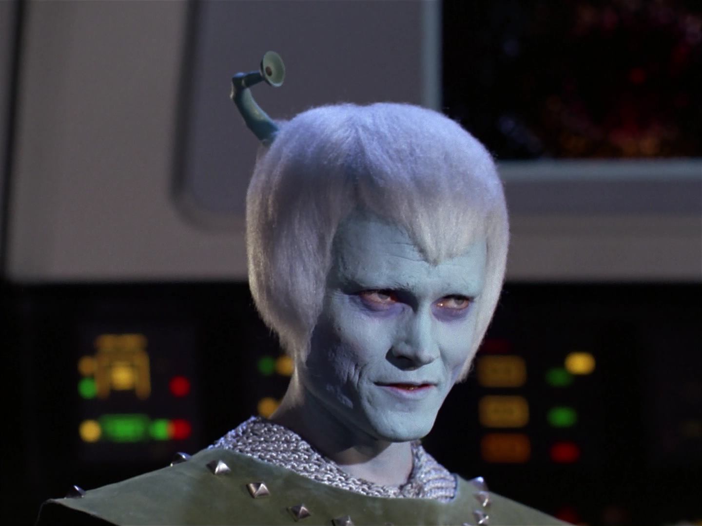 ariane179254_StarTrek_2x10_TheJourneyToBabel_2955.jpg