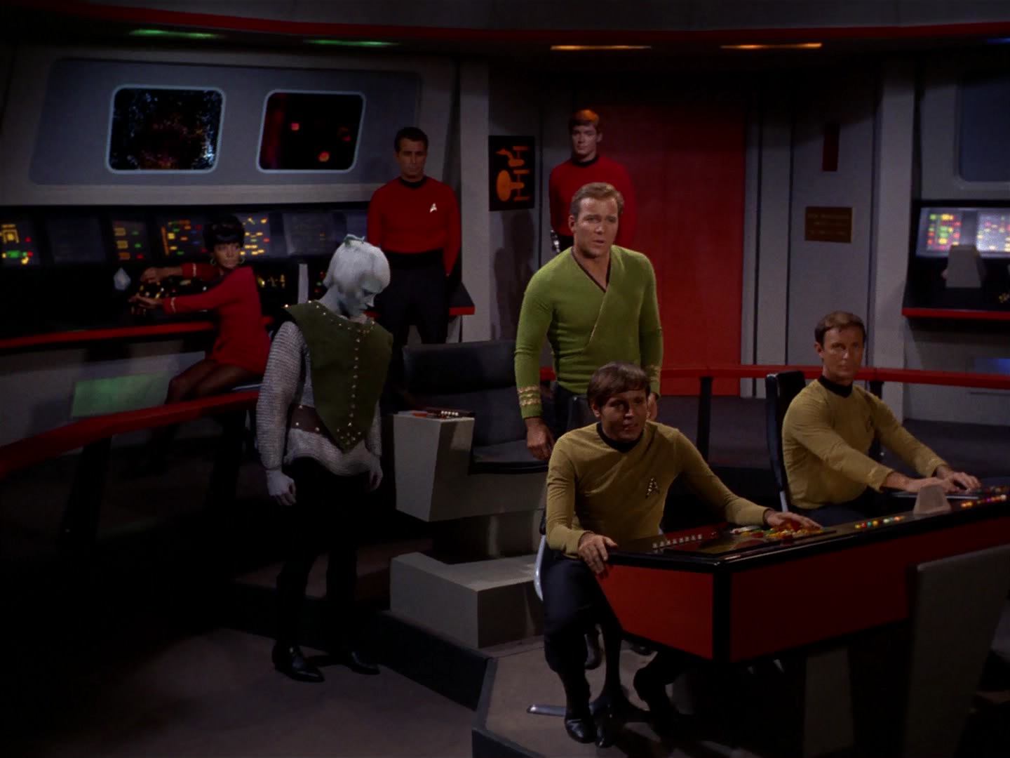 ariane179254_StarTrek_2x10_TheJourneyToBabel_3084.jpg