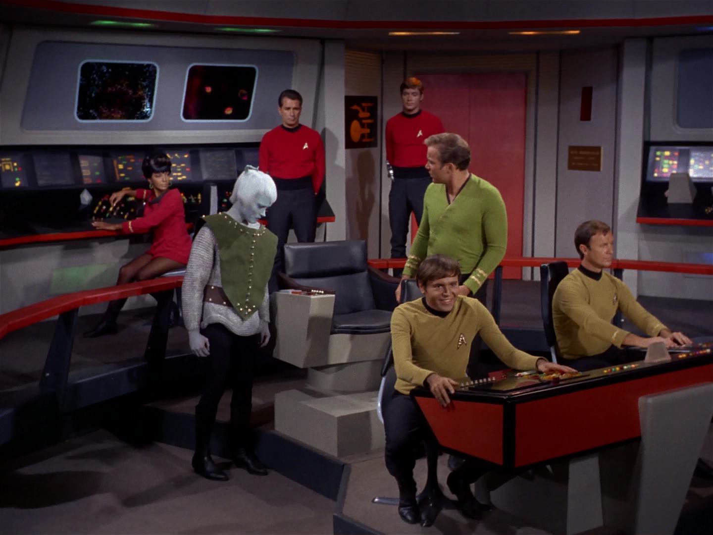 ariane179254_StarTrek_2x10_TheJourneyToBabel_3086.jpg