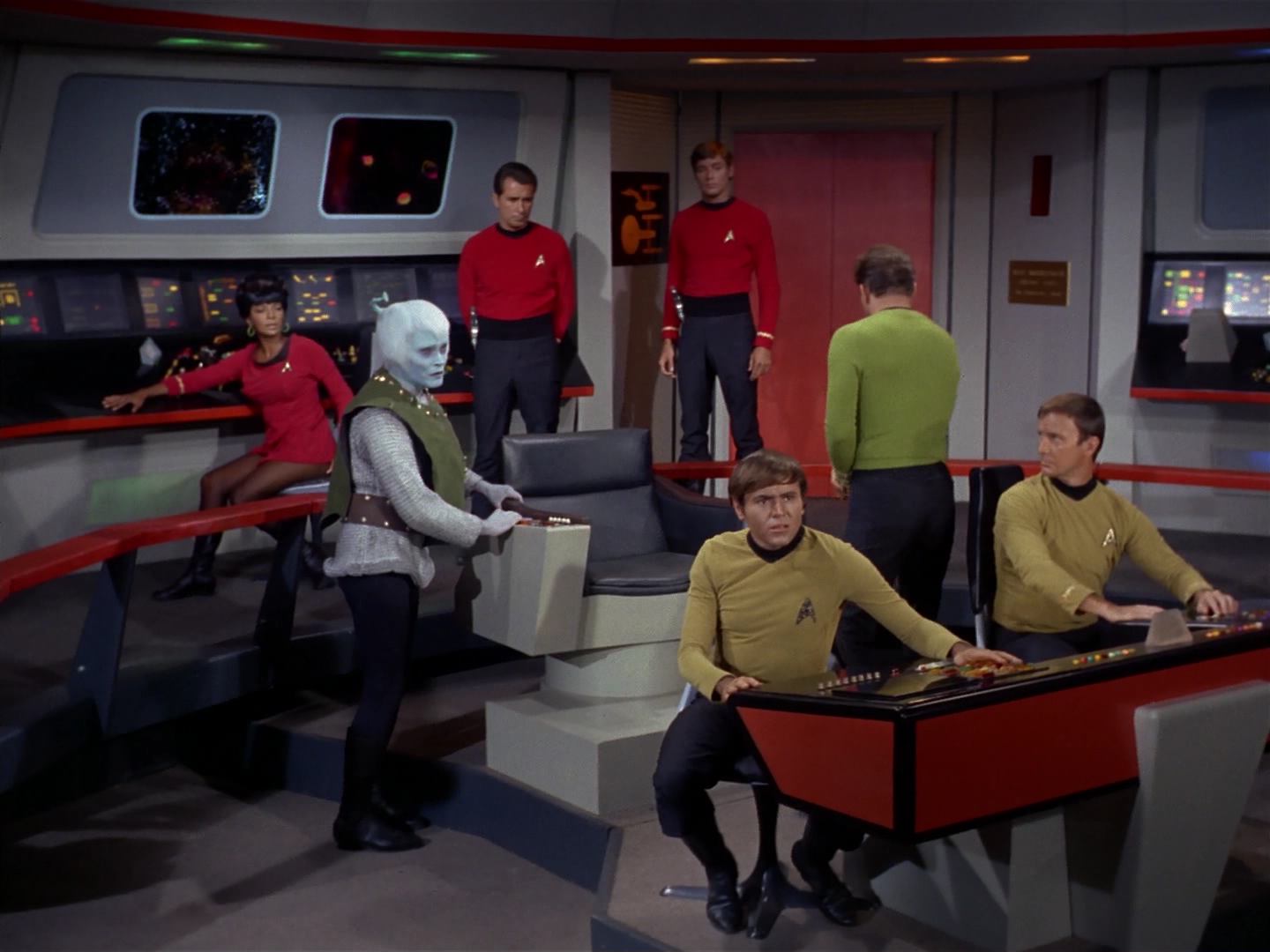 ariane179254_StarTrek_2x10_TheJourneyToBabel_3124.jpg