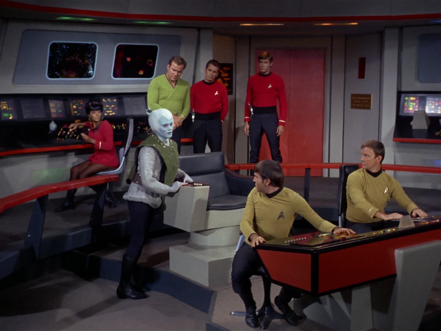 ariane179254_StarTrek_2x10_TheJourneyToBabel_3148.jpg