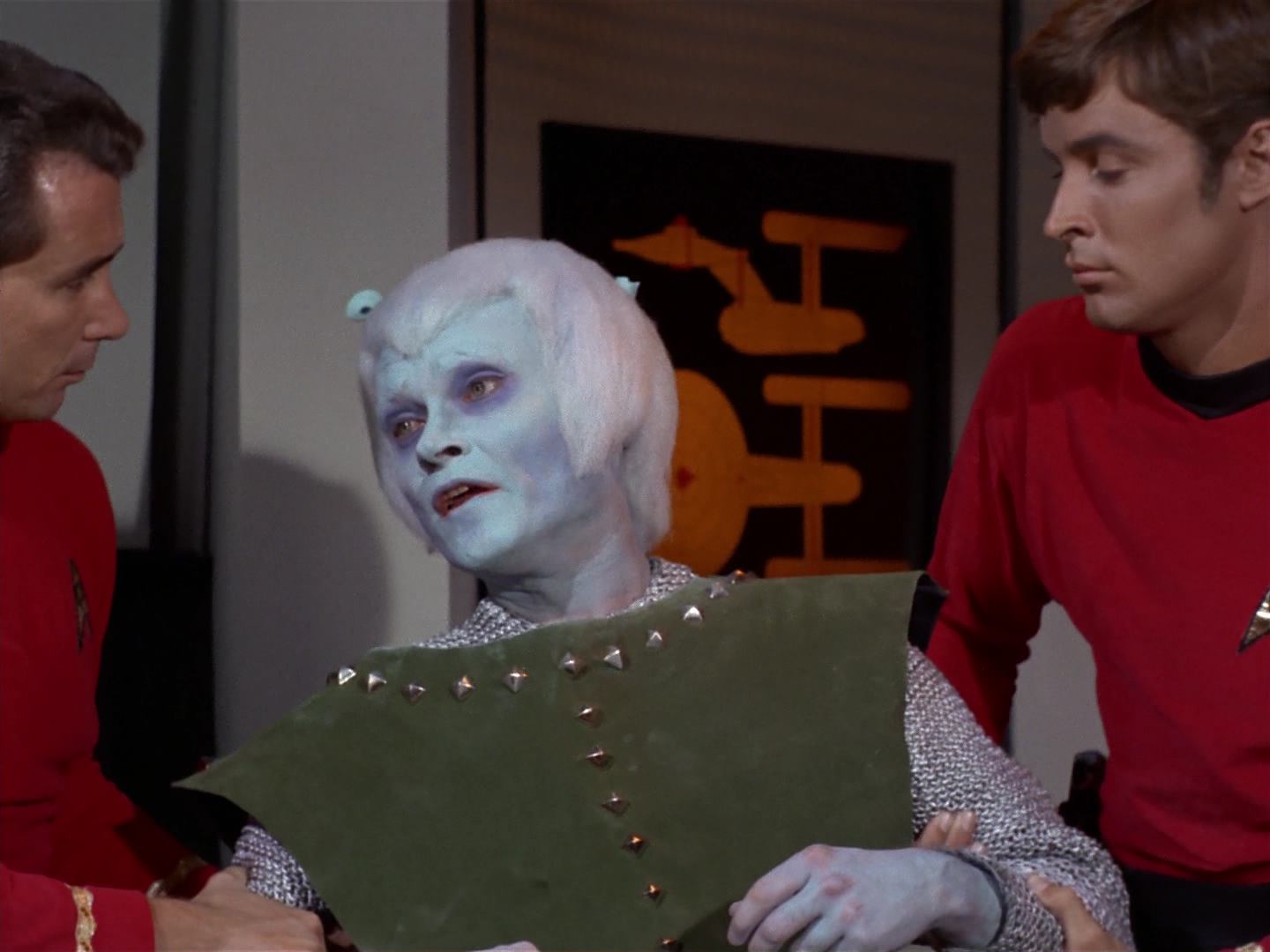 ariane179254_StarTrek_2x10_TheJourneyToBabel_3161.jpg