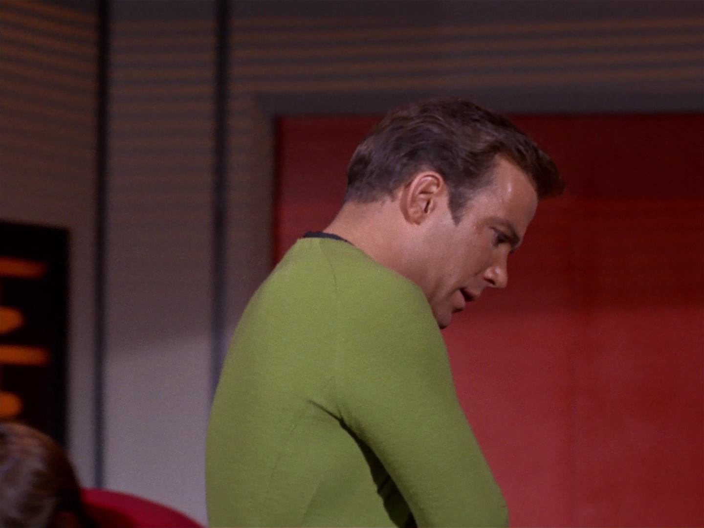 ariane179254_StarTrek_2x10_TheJourneyToBabel_3172.jpg