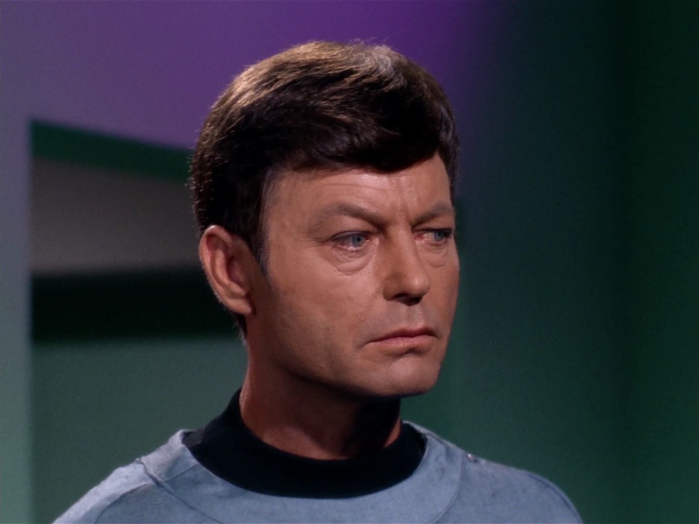 ariane179254_StarTrek_2x10_TheJourneyToBabel_3269.jpg