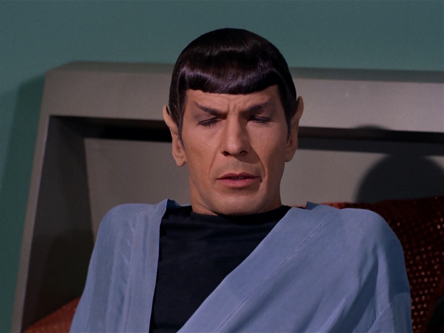 ariane179254_StarTrek_2x10_TheJourneyToBabel_3271.jpg