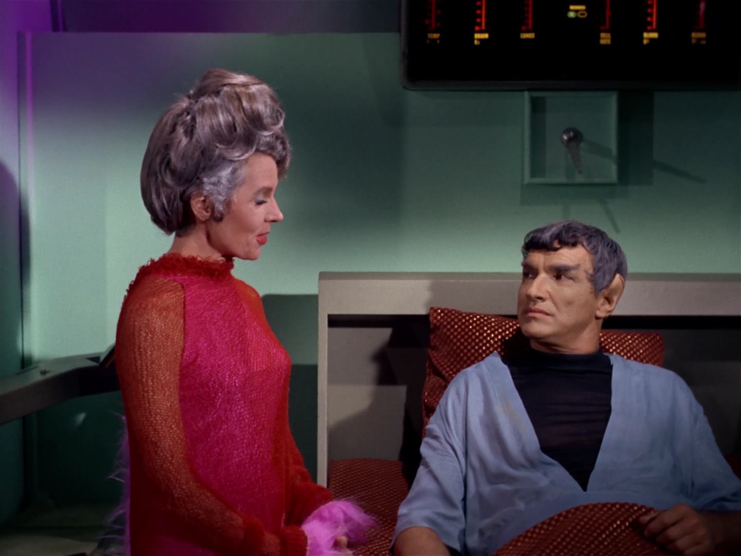 ariane179254_StarTrek_2x10_TheJourneyToBabel_3292.jpg