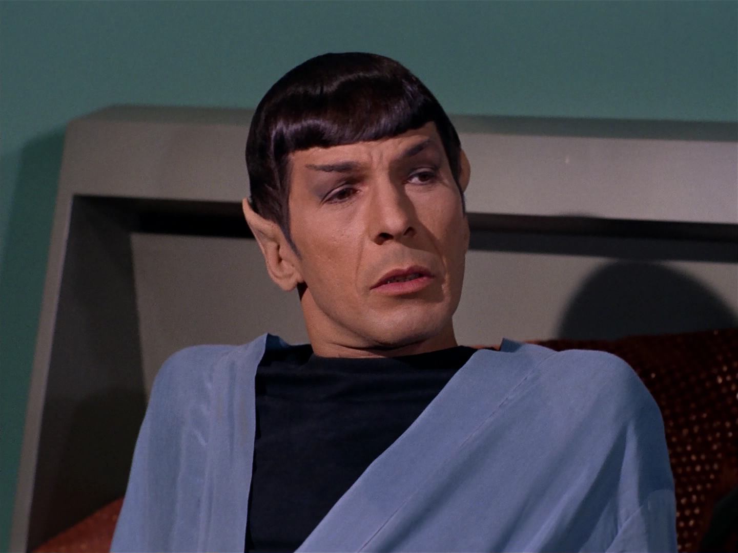ariane179254_StarTrek_2x10_TheJourneyToBabel_3318.jpg