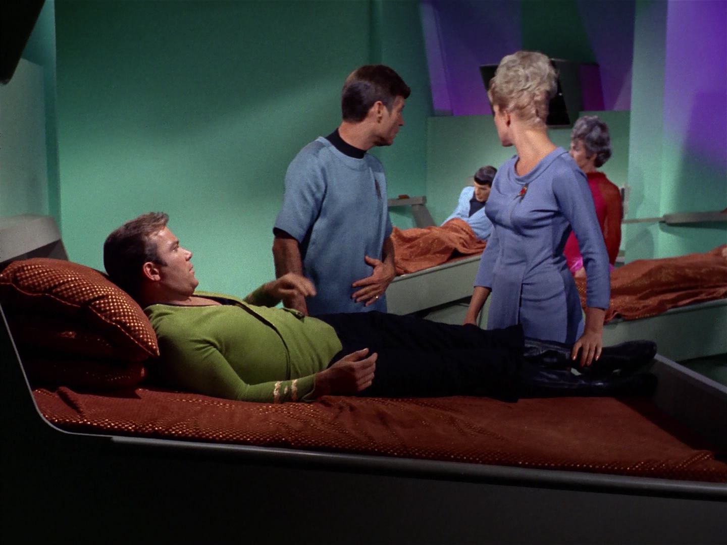ariane179254_StarTrek_2x10_TheJourneyToBabel_3350.jpg
