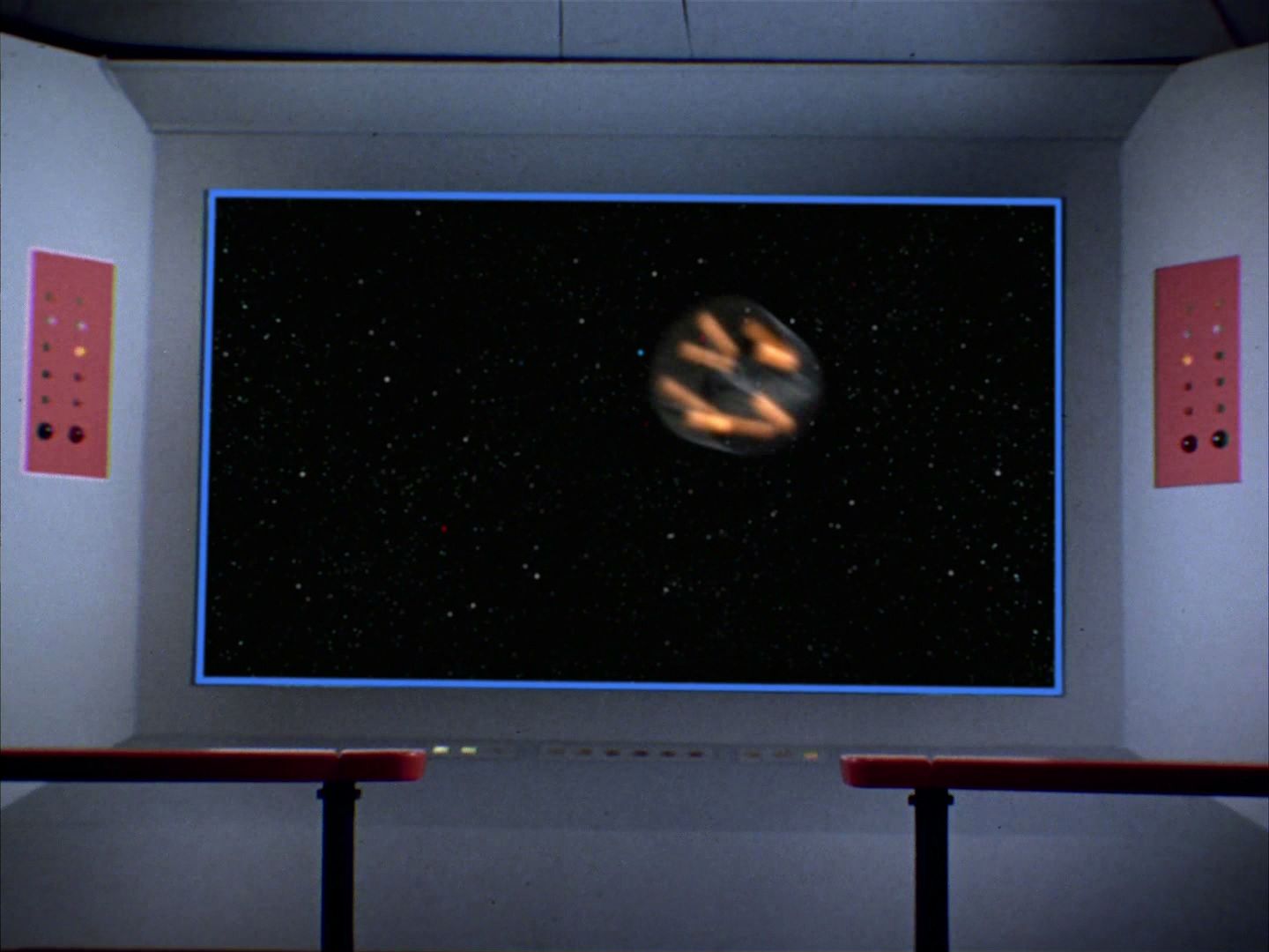 ariane179254_StarTrek_2x10_TheJourneyToBabel-NewEffects_2948.jpg