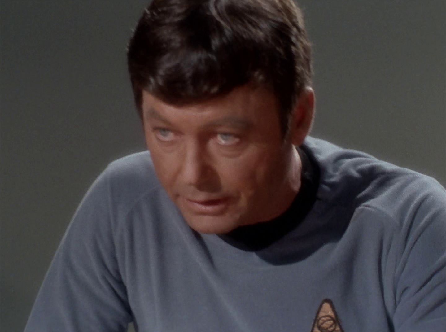 extant_StarTrek_2x11-FridaysChild_0022.jpg