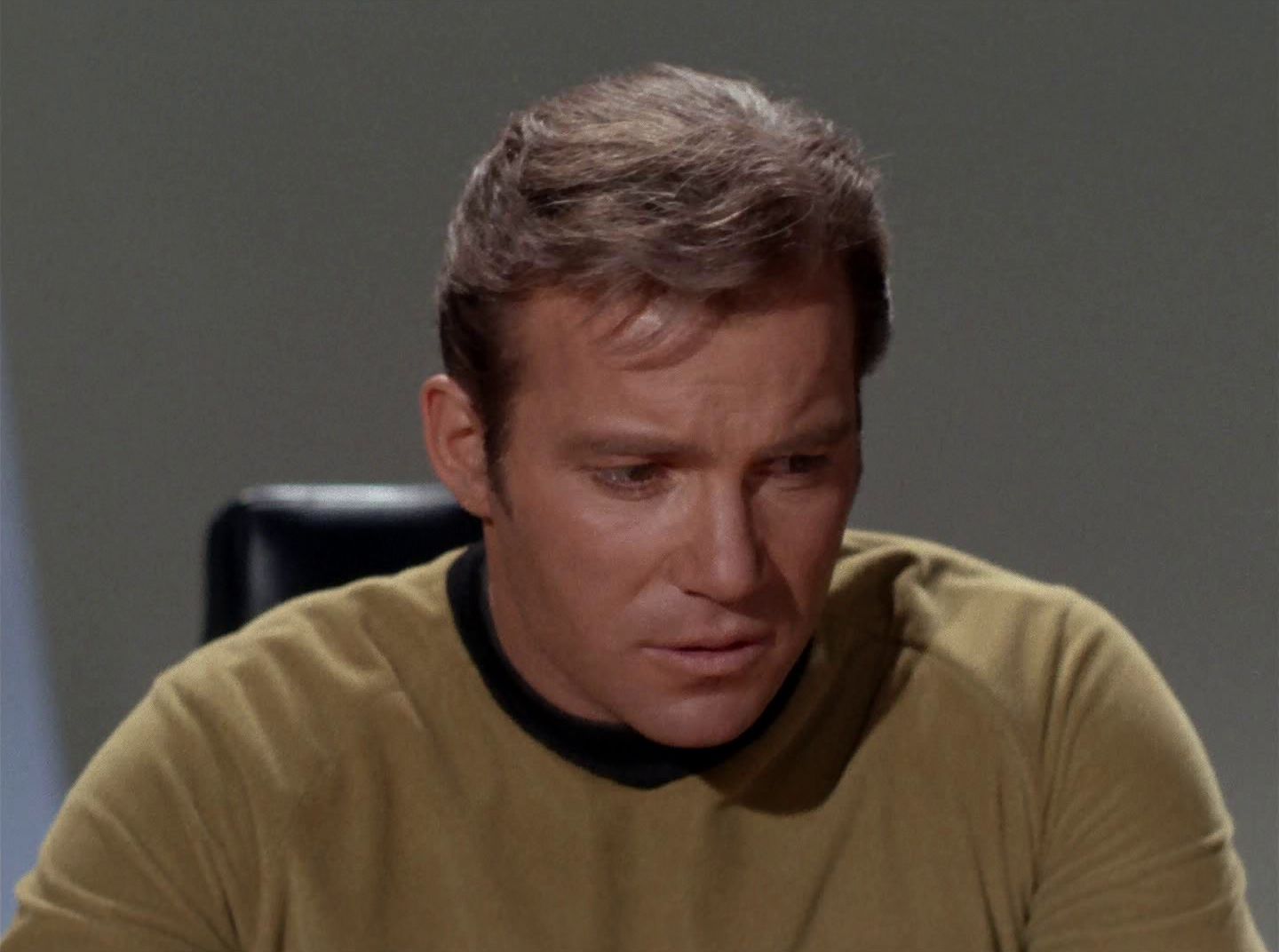 extant_StarTrek_2x11-FridaysChild_0046.jpg