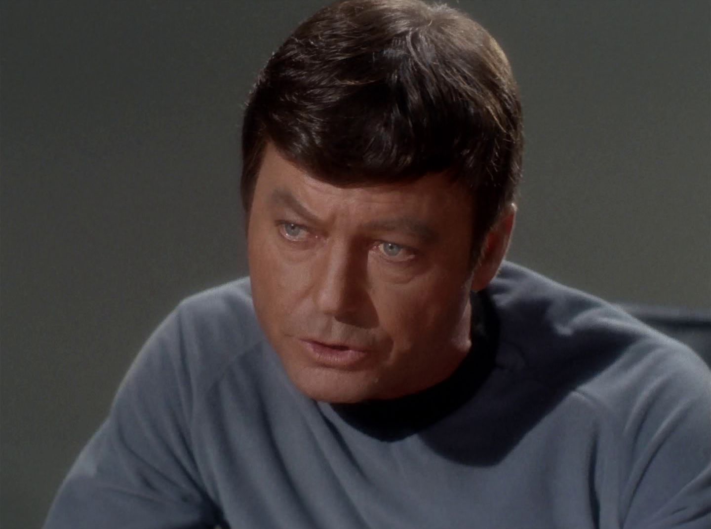 extant_StarTrek_2x11-FridaysChild_0089.jpg