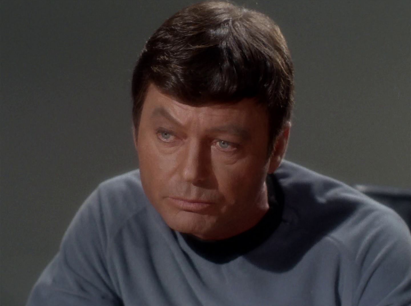 extant_StarTrek_2x11-FridaysChild_0092.jpg