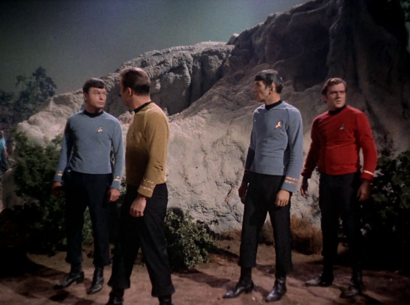 extant_StarTrek_2x11-FridaysChild_0138.jpg