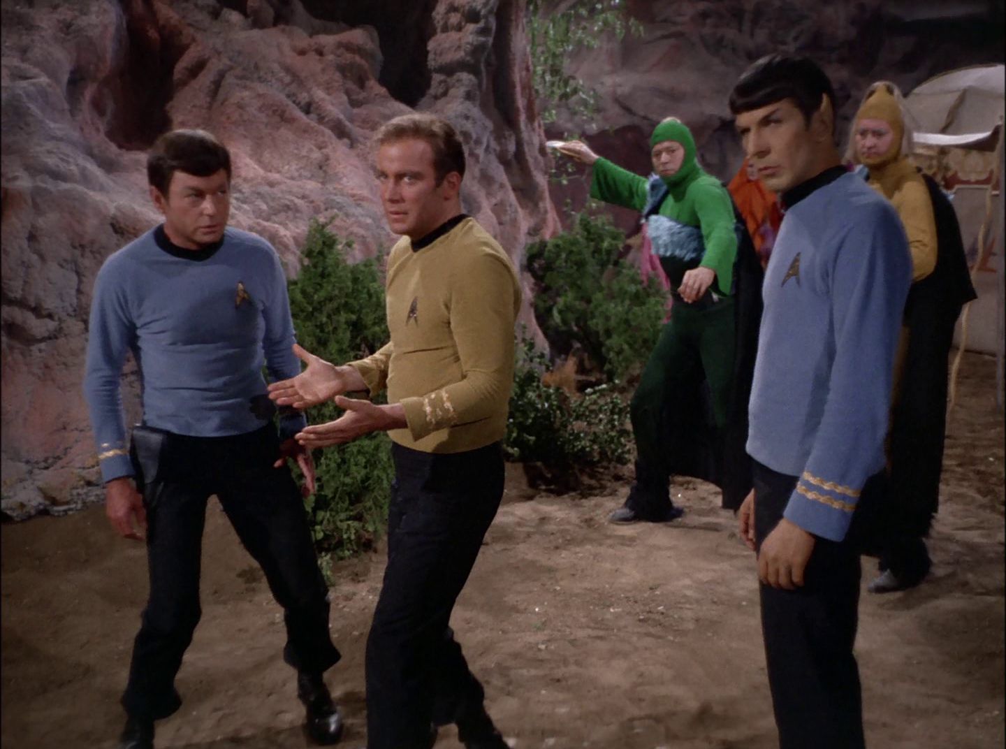 extant_StarTrek_2x11-FridaysChild_0295.jpg