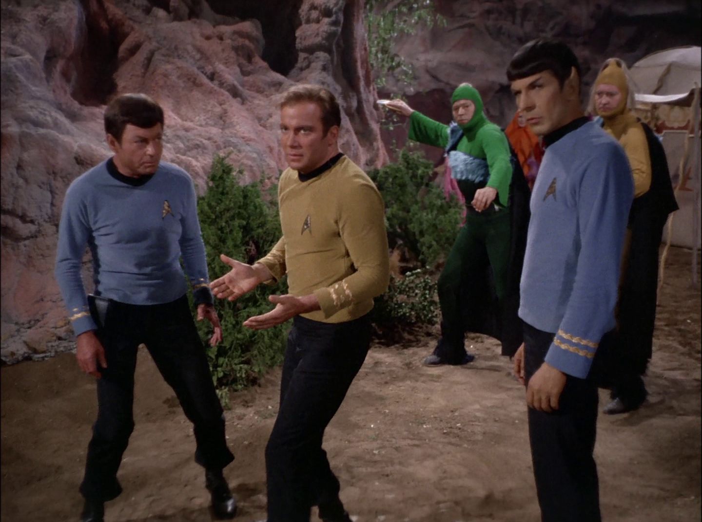 extant_StarTrek_2x11-FridaysChild_0296.jpg