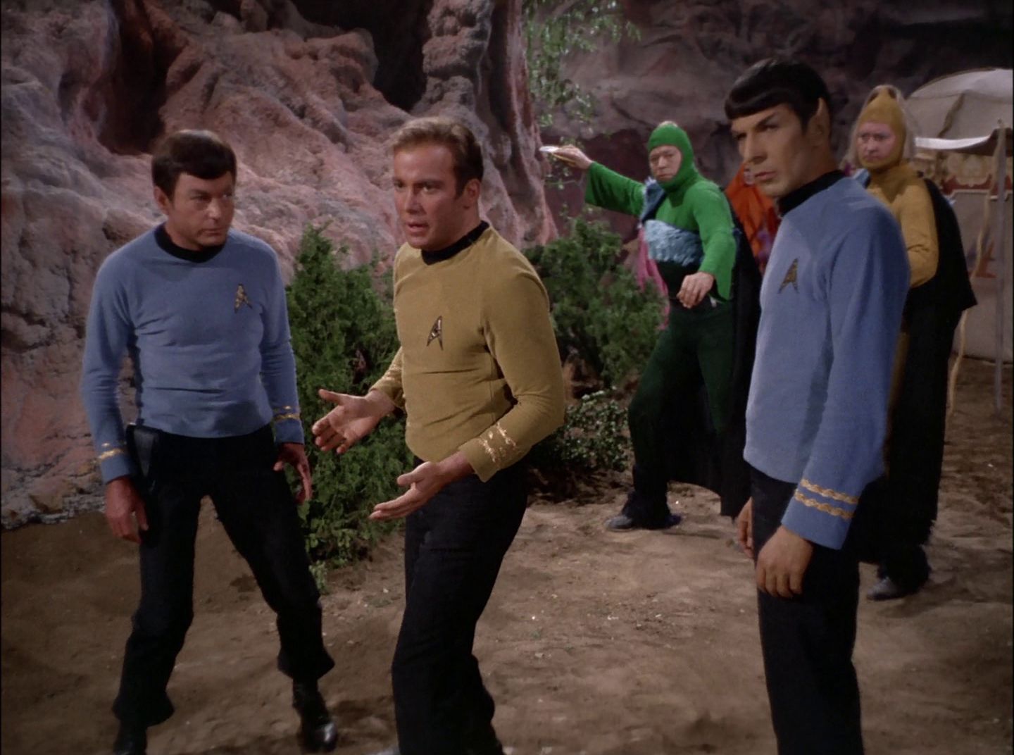 extant_StarTrek_2x11-FridaysChild_0297.jpg