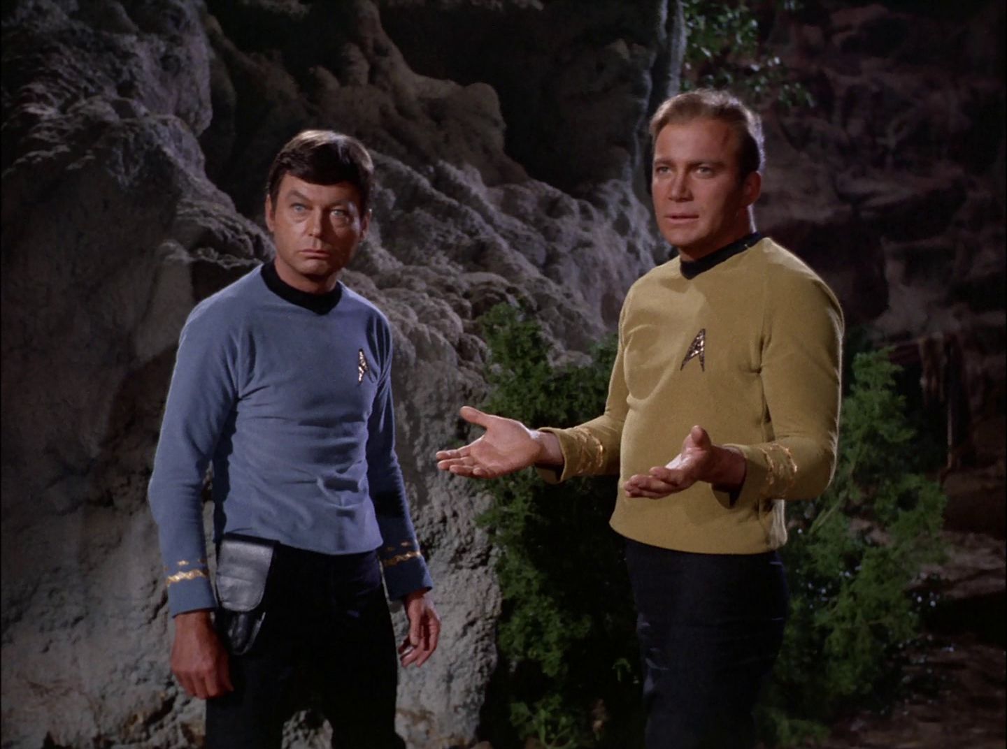 extant_StarTrek_2x11-FridaysChild_0311.jpg