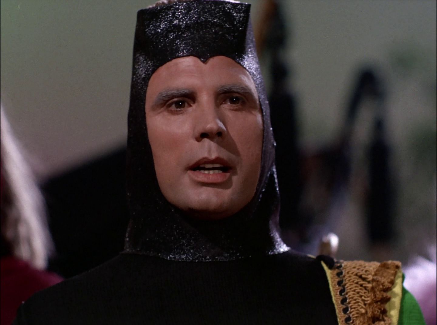 extant_StarTrek_2x11-FridaysChild_0326.jpg