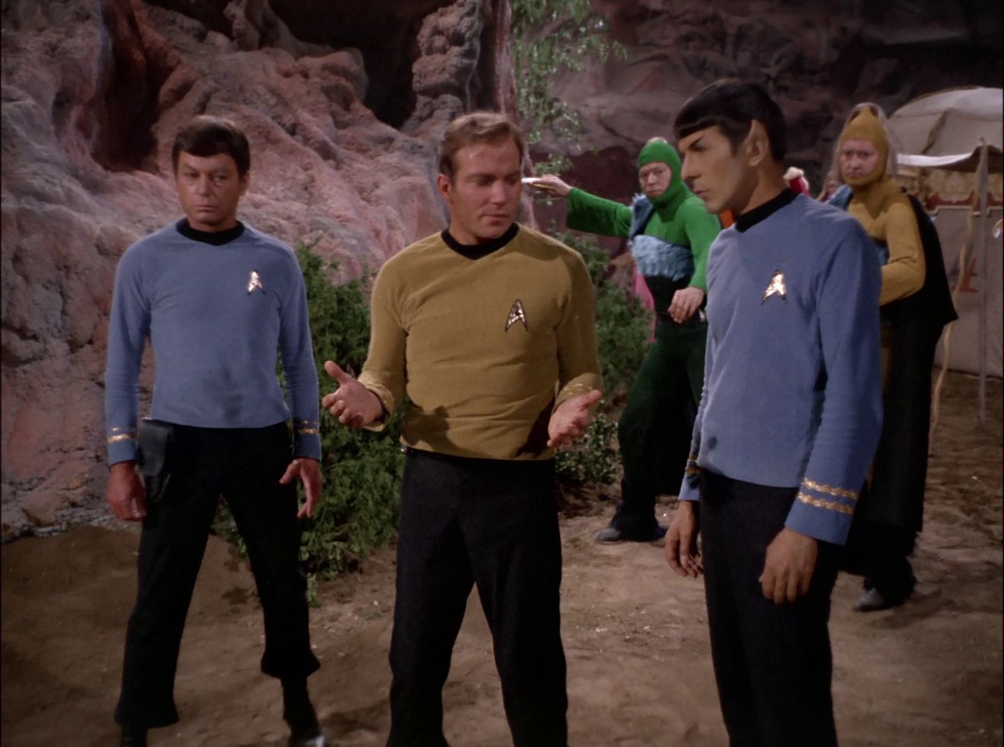 extant_StarTrek_2x11-FridaysChild_0333.jpg