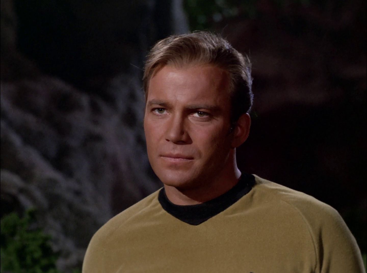 extant_StarTrek_2x11-FridaysChild_0350.jpg