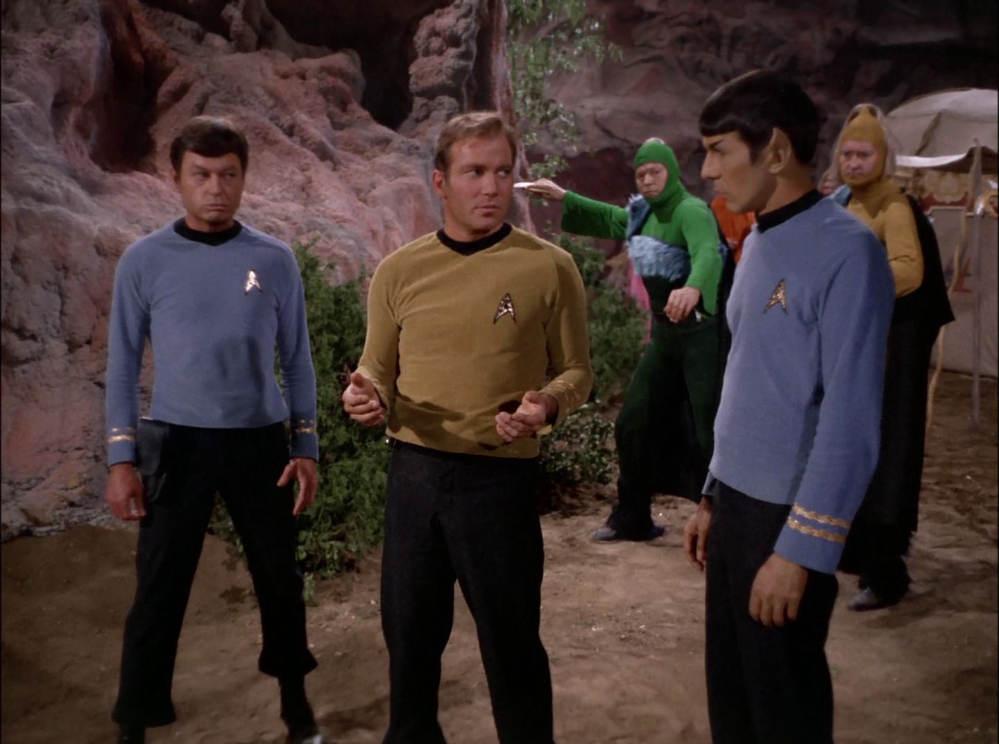 extant_StarTrek_2x11-FridaysChild_0364.jpg