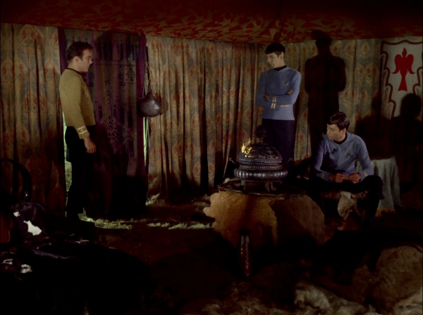 extant_StarTrek_2x11-FridaysChild_0392.jpg