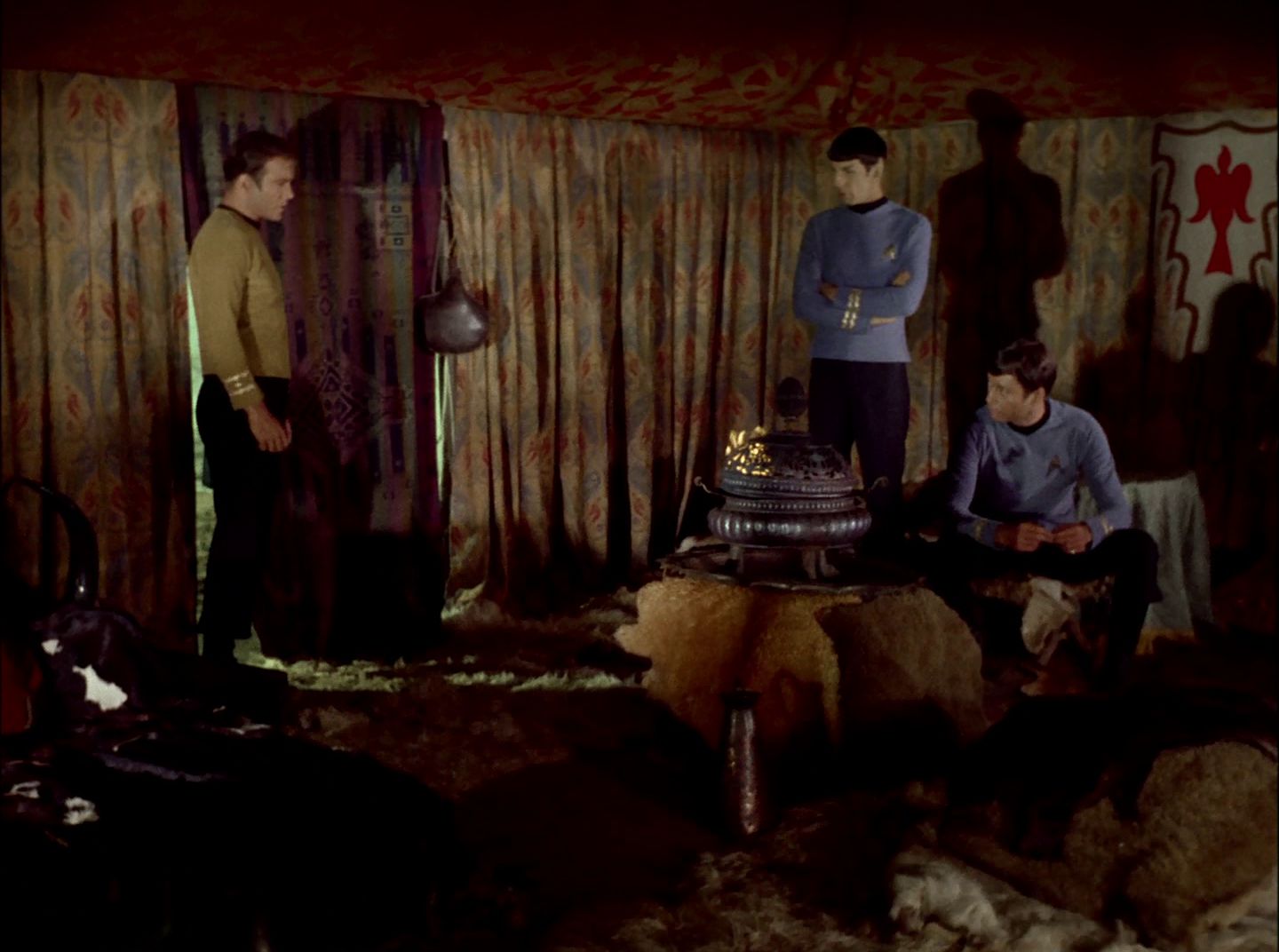 extant_StarTrek_2x11-FridaysChild_0396.jpg