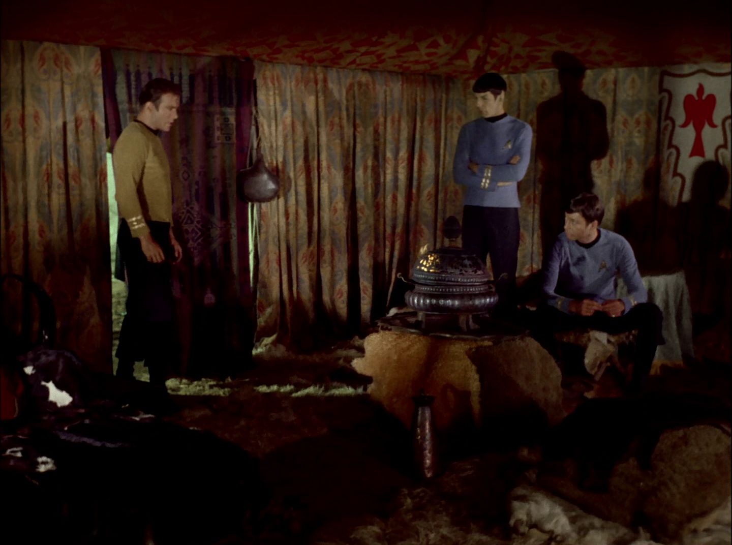 extant_StarTrek_2x11-FridaysChild_0398.jpg