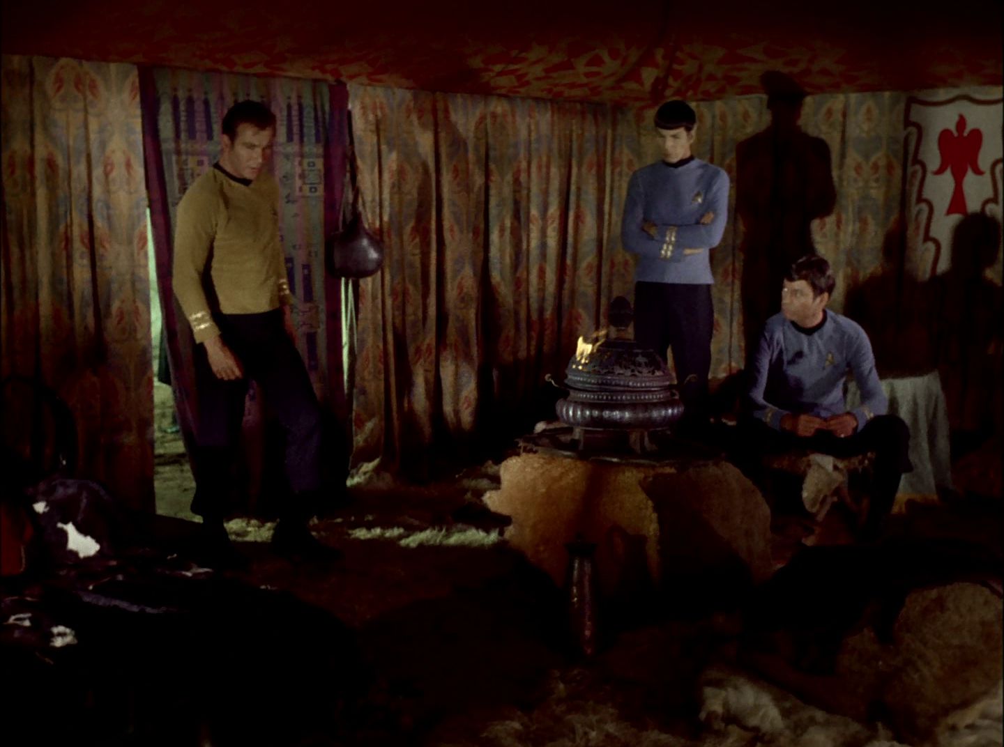 extant_StarTrek_2x11-FridaysChild_0399.jpg