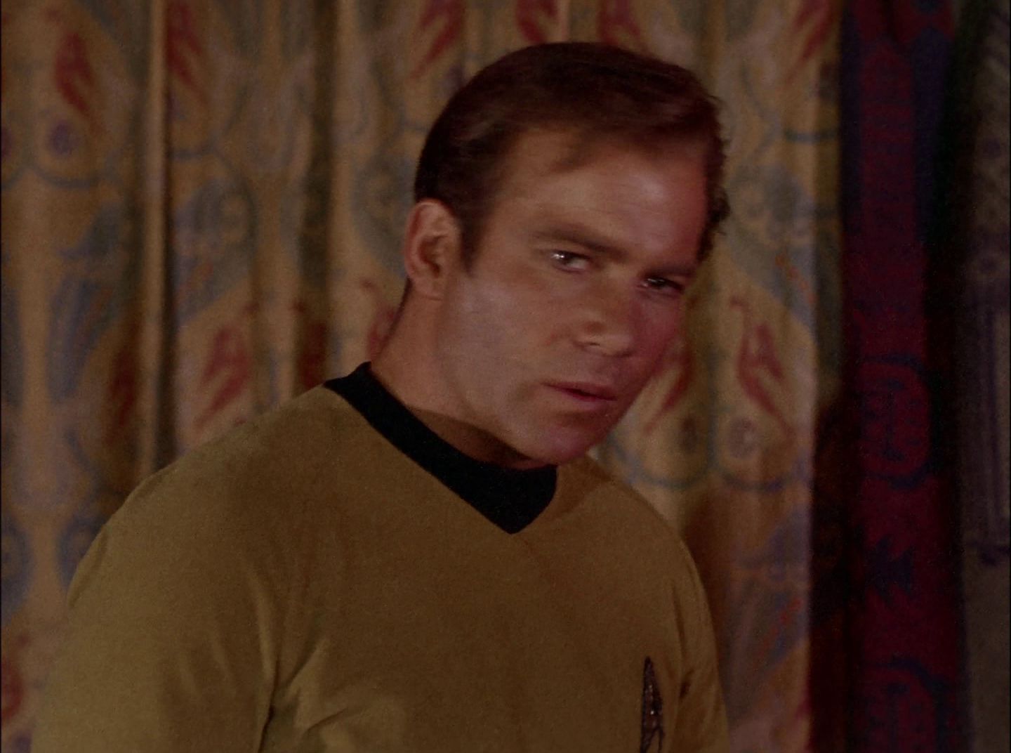 extant_StarTrek_2x11-FridaysChild_0412.jpg