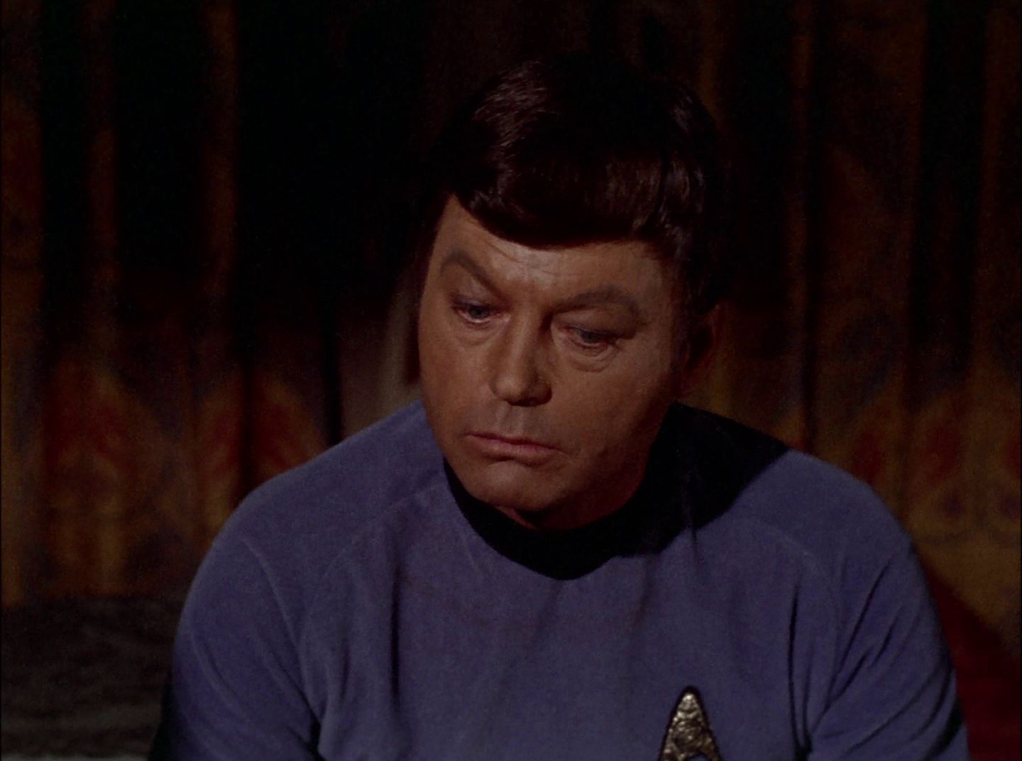 extant_StarTrek_2x11-FridaysChild_0416.jpg