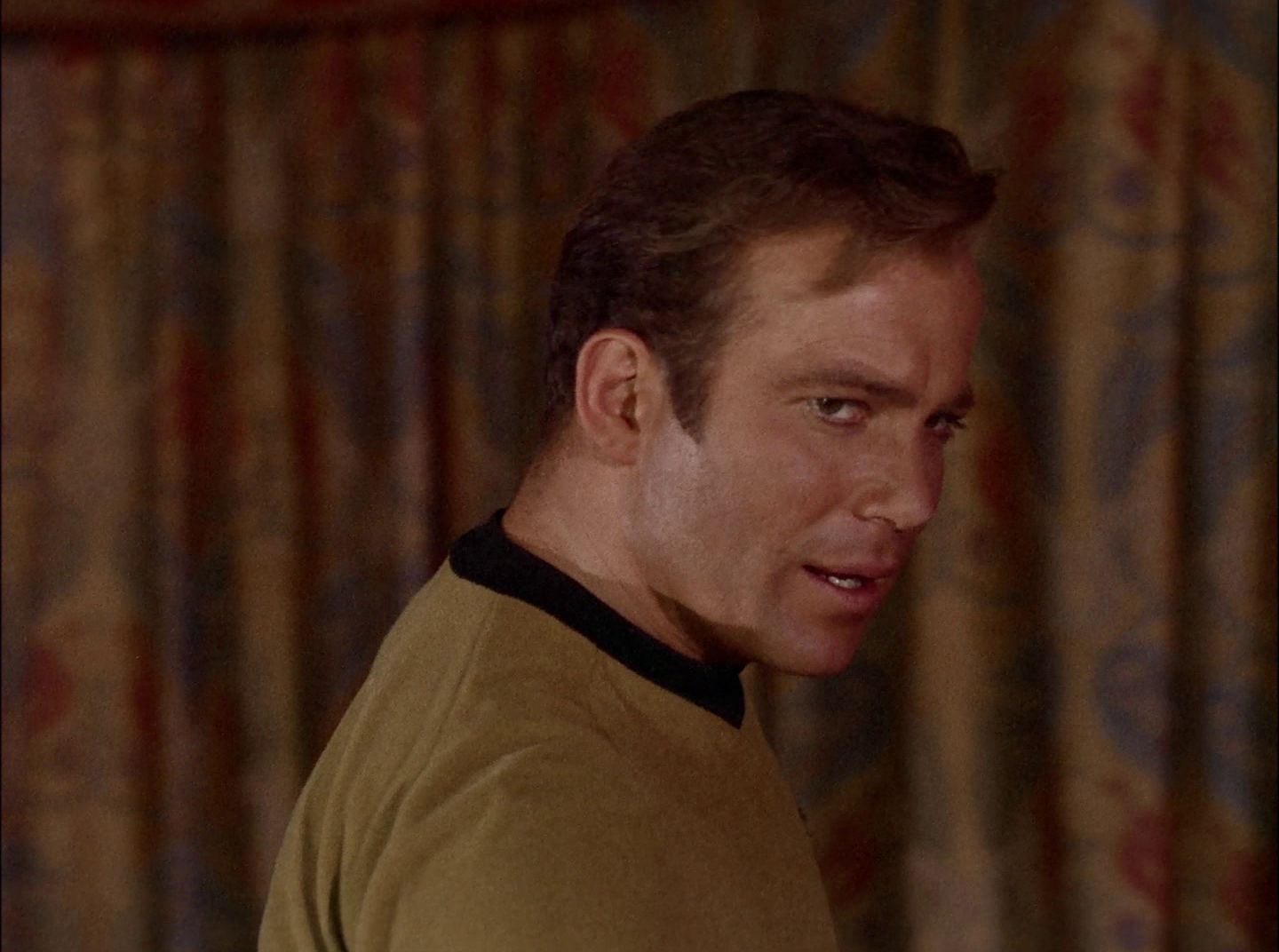 extant_StarTrek_2x11-FridaysChild_0447.jpg