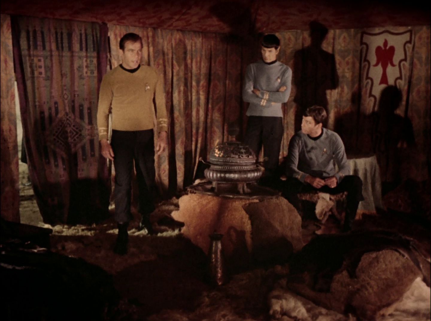 extant_StarTrek_2x11-FridaysChild_0458.jpg