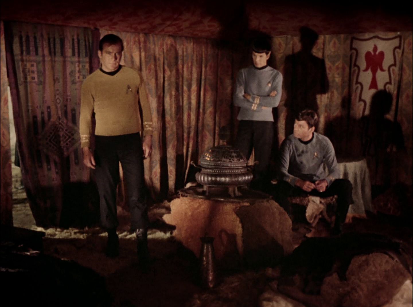 extant_StarTrek_2x11-FridaysChild_0459.jpg
